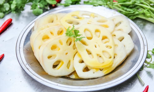 黄鼠狼吃老鼠吗 基本上一只黄鼠狼,黄鼠一